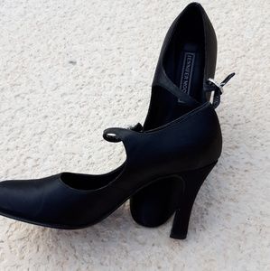 Jennifer Moore Pumps Size 5.5